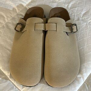 Brand New Men’s Clogs like Birkenstocks size 12 Slip on